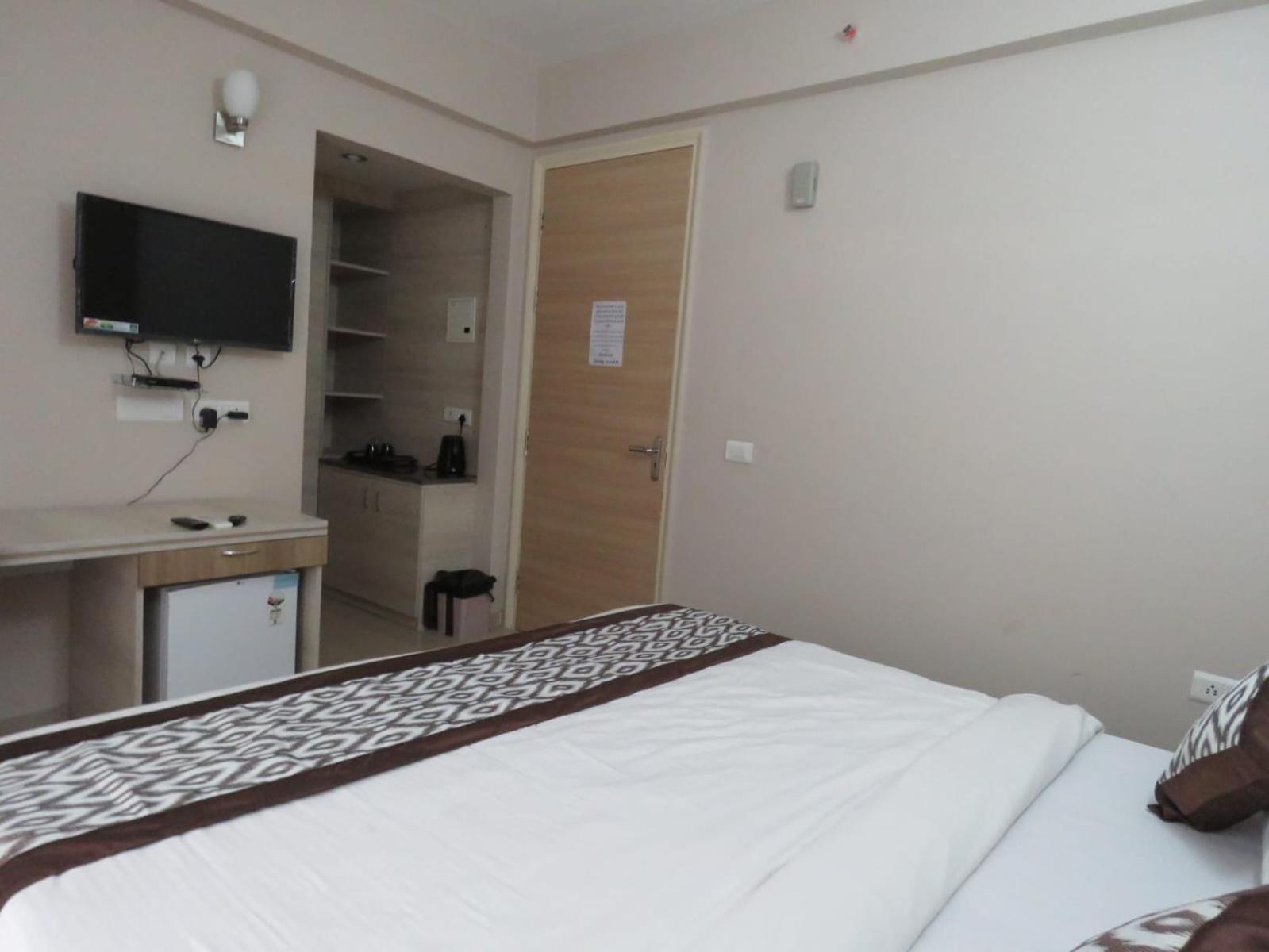 Hotel Brij Darshan Holidays